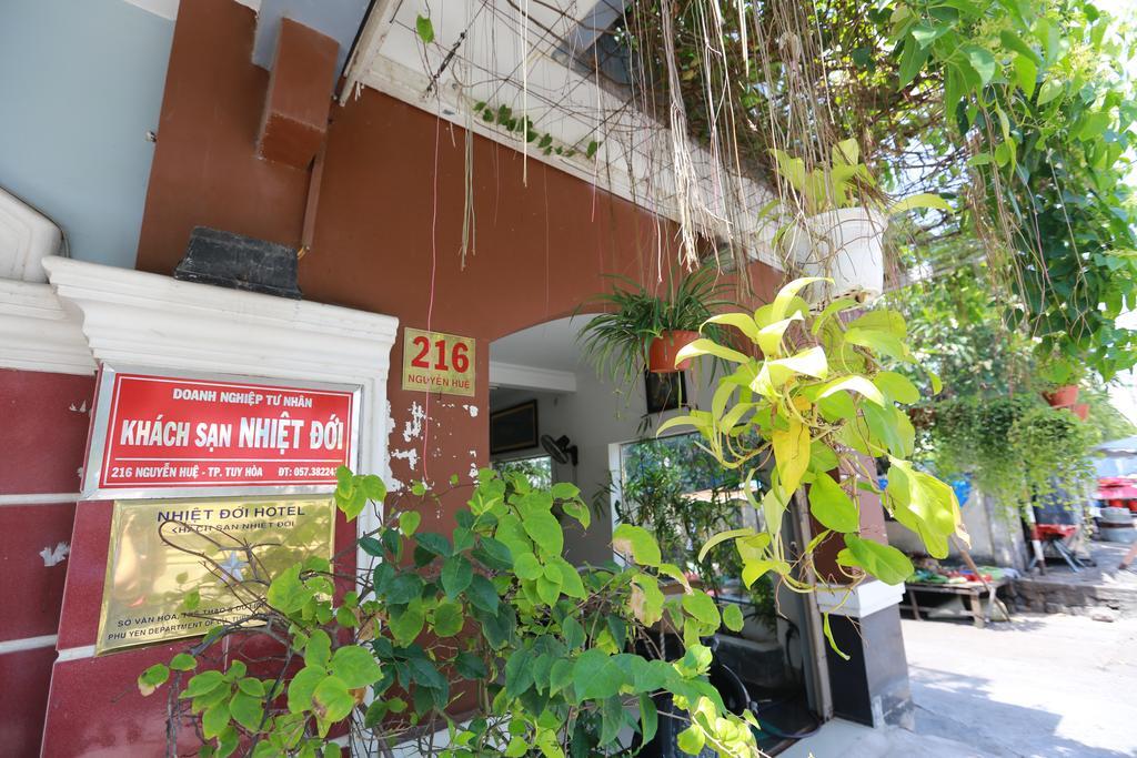 Nhiet Doi Hotel Туихоа Экстерьер фото