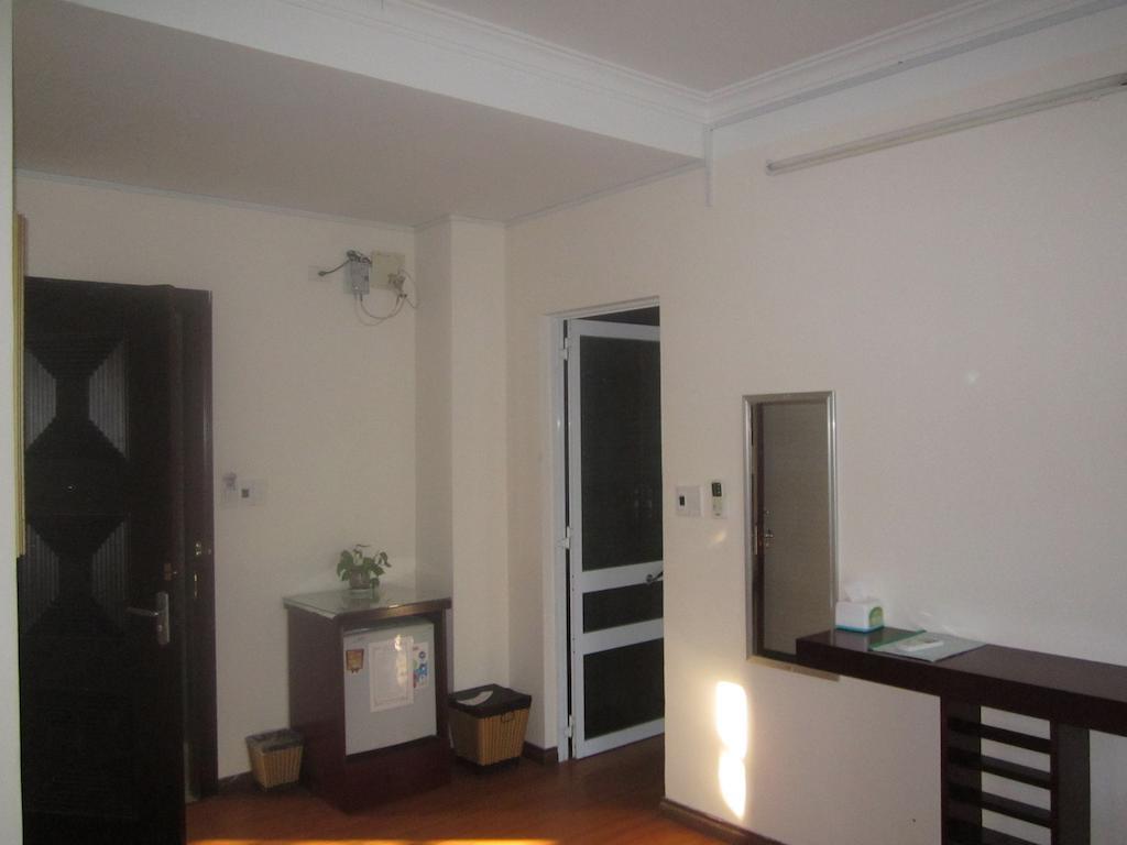 Nhiet Doi Hotel Туихоа Номер фото