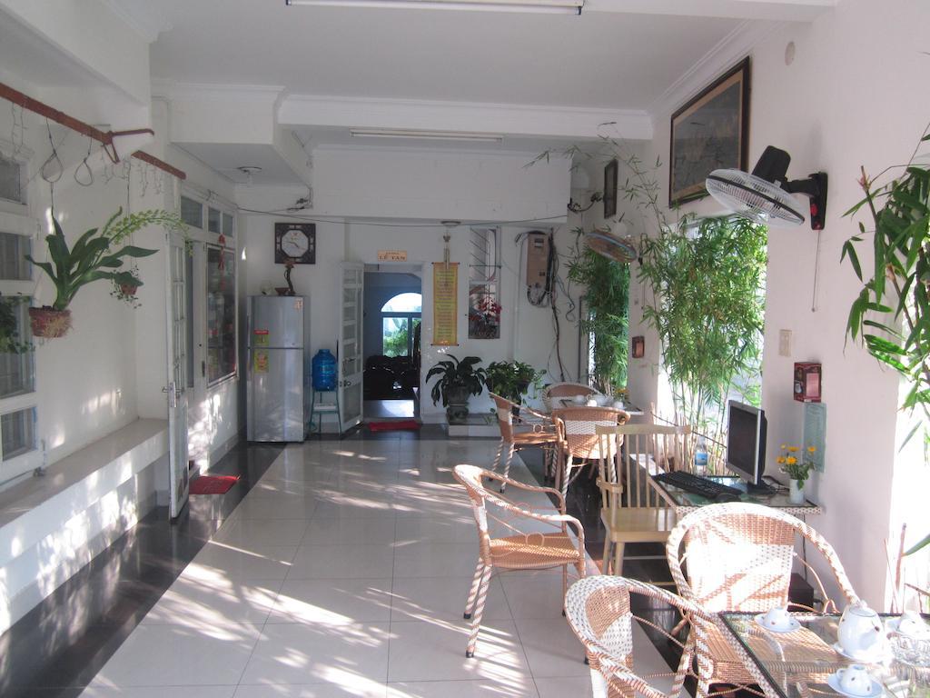Nhiet Doi Hotel Туихоа Экстерьер фото